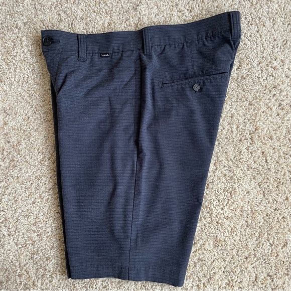 Travis Mathew Performance Shorts - Picture 3 of 10